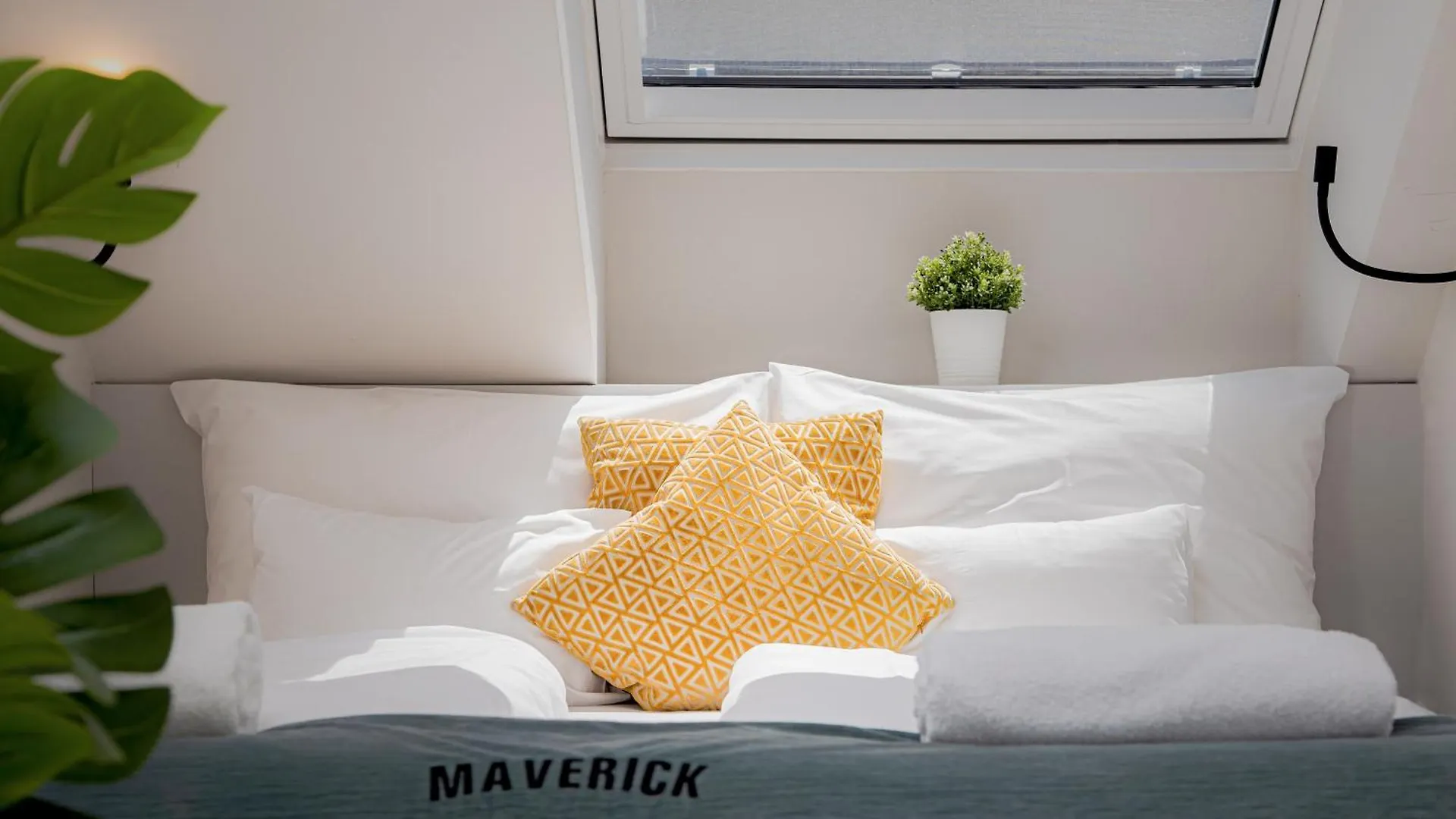 Maverick Central Market Budapest Hostel